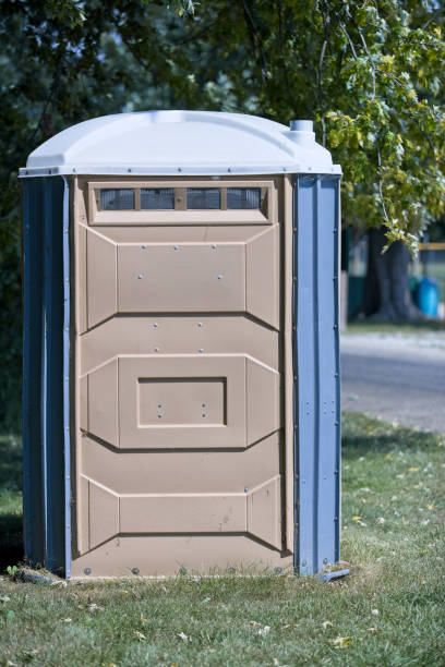 Portable Toilet Options We Offer in Collinsville, CT